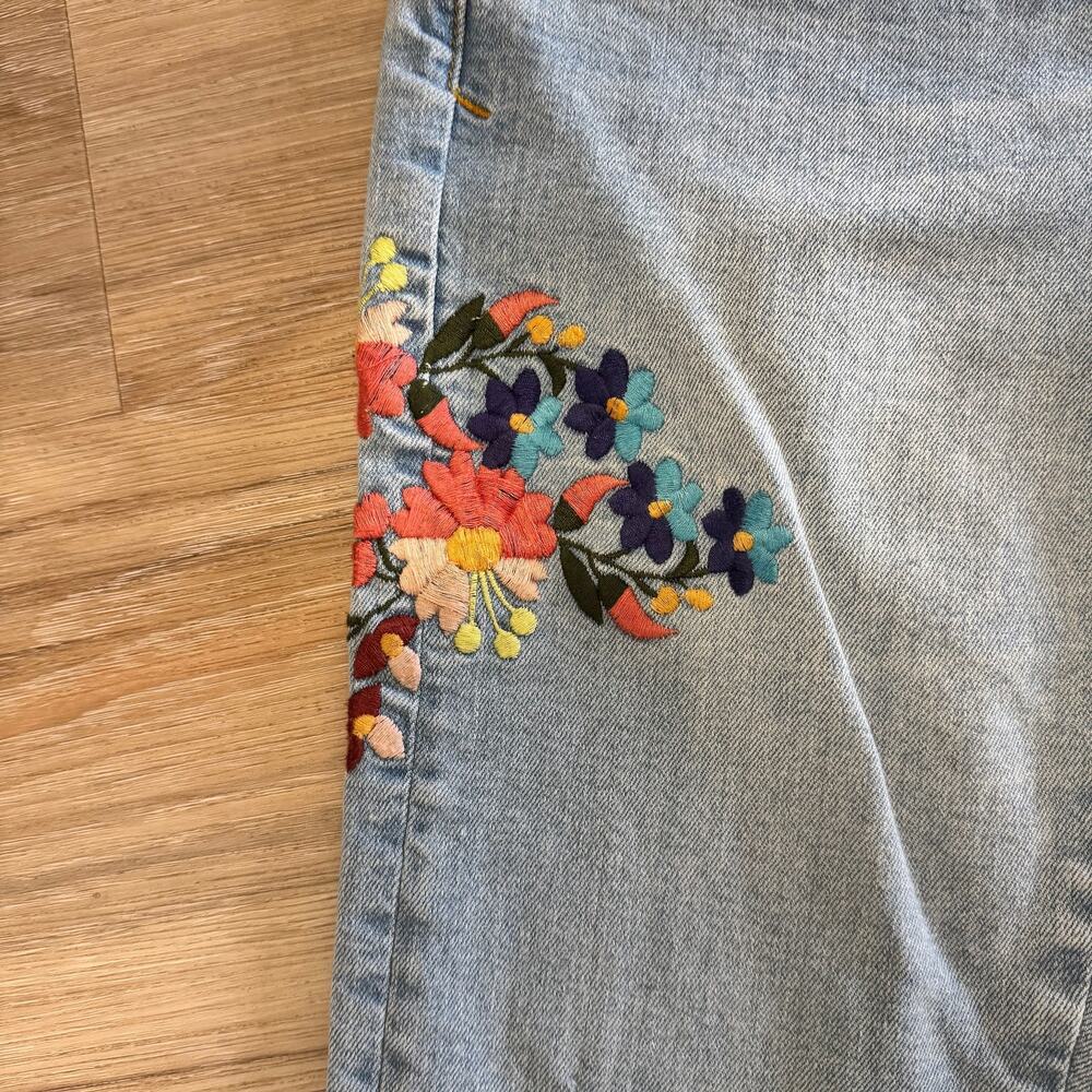 Pilcro & The Letterpress | Mid Rise Light Wash Embroidered Denim Size 26 - Picture 10 of 16